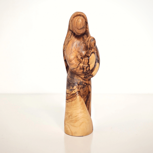 Figura Maryi z Dzieciątkiem z drzewa oliwnego