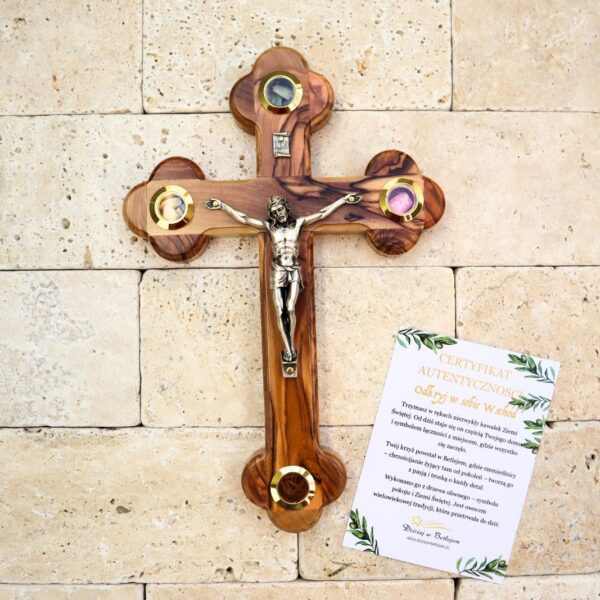 Krzyż z drzewa oliwnego duży, 22,5 cm, ścienny
