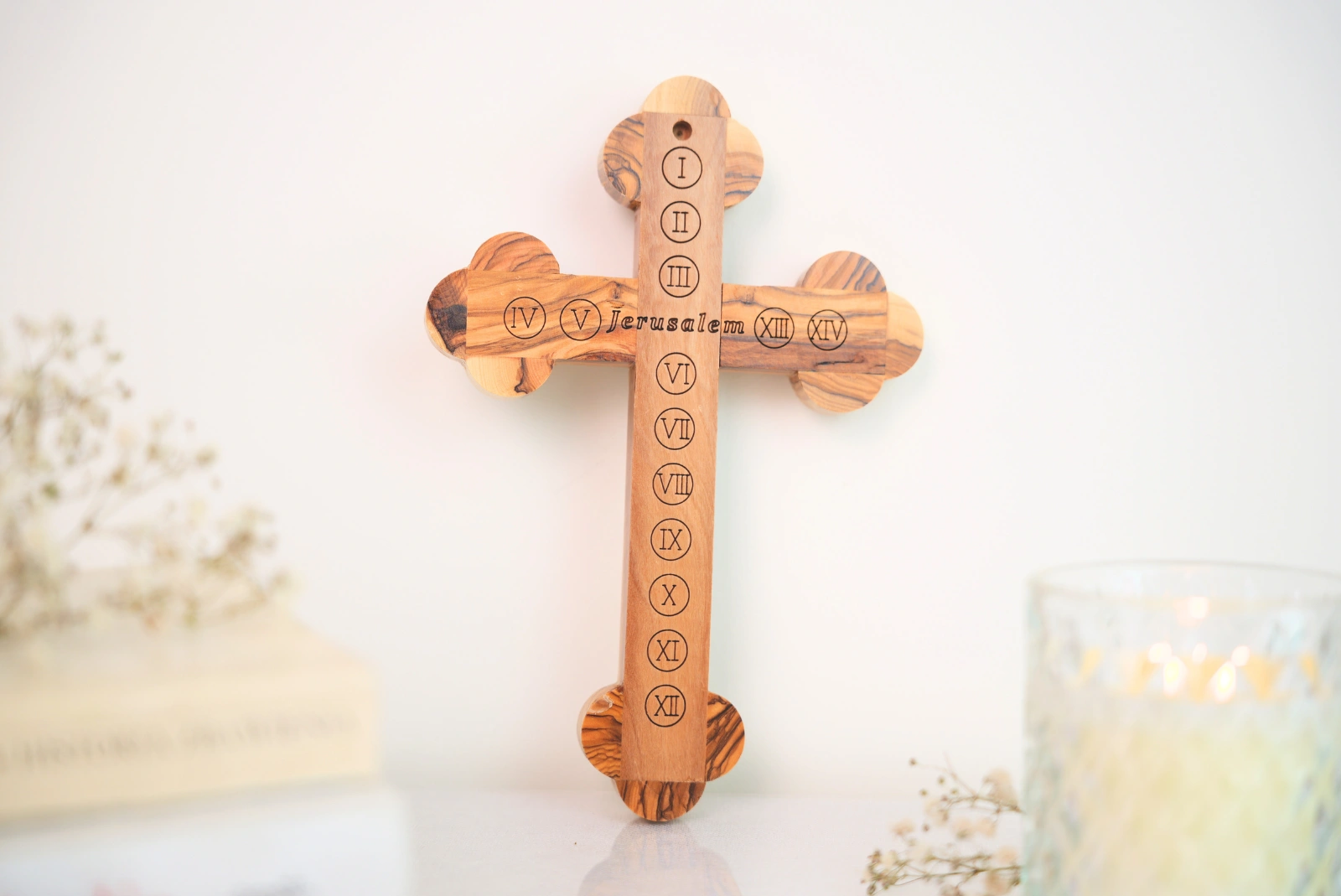 Krzyż z drzewa oliwnego duży, 22,5 cm, ścienny - obrazek 2
